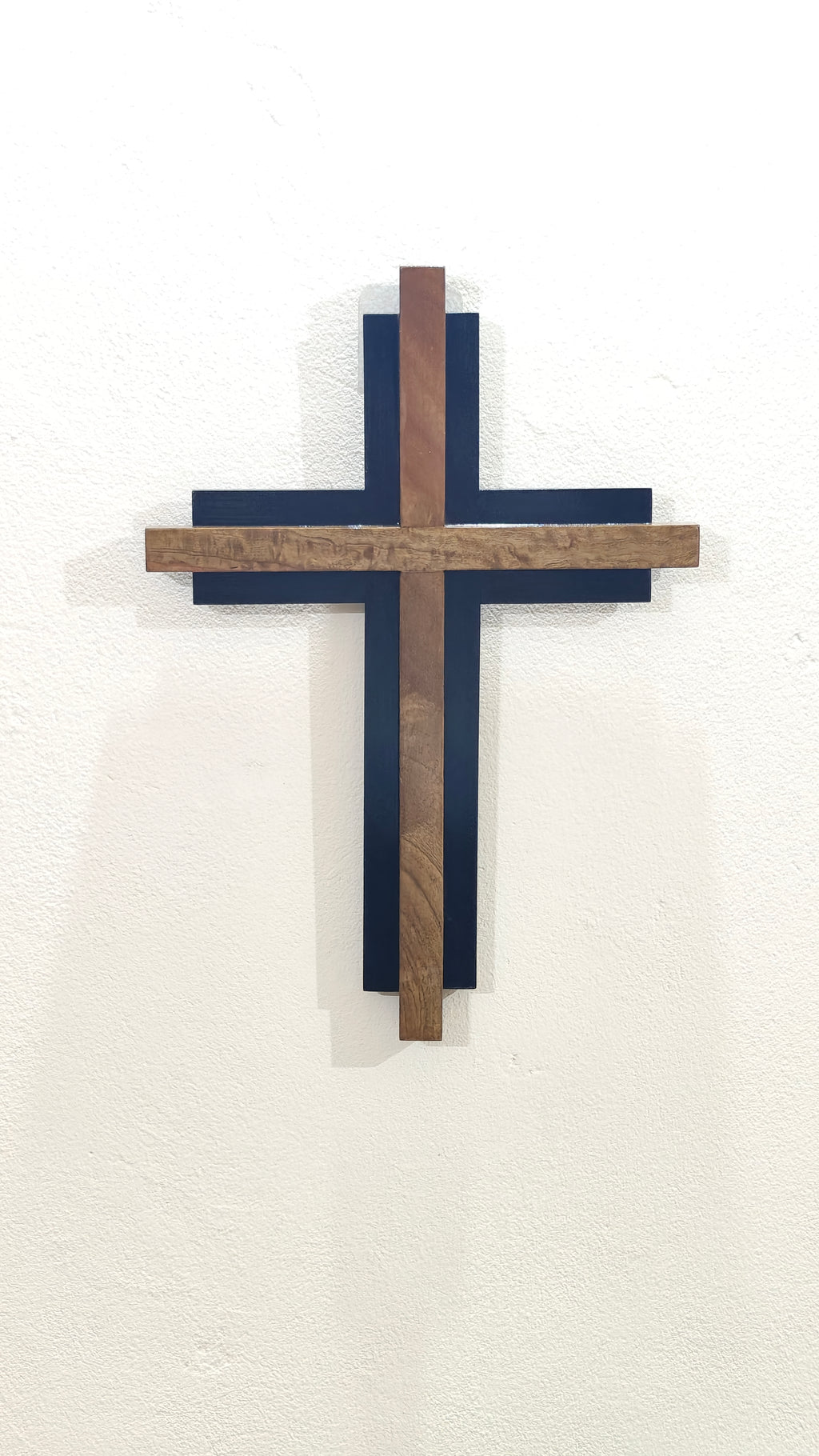 The Contrast Cross | Cedar &amp; Jack Wood with Navy Finish