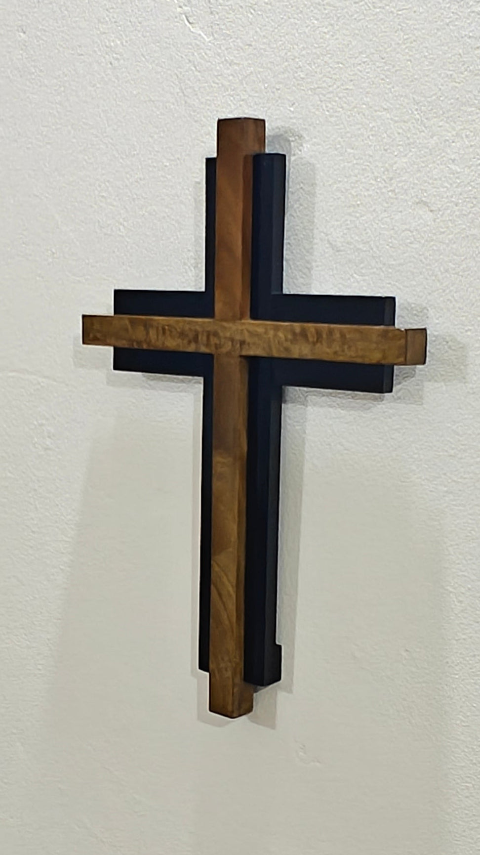 The Contrast Cross | Cedar &amp; Jack Wood with Navy Finish